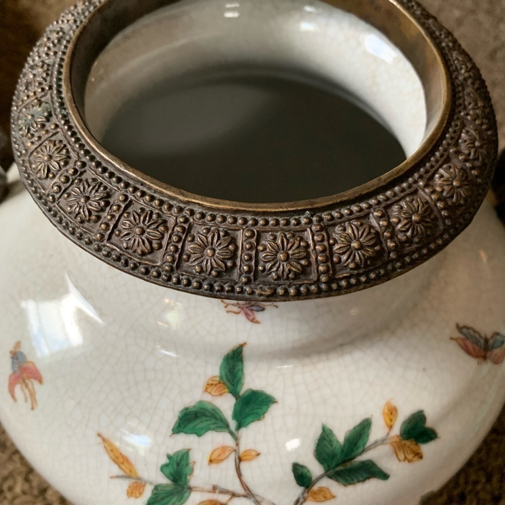 Vintage 1935 European Style Chinese Vase - Picture 2 of 8
